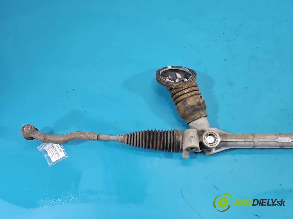 Toyota Corolla E16/E18  2013-2019 1.3 16V 99 HP manual 73 kW 1329 cm3 4- Ozubené kolo: volant