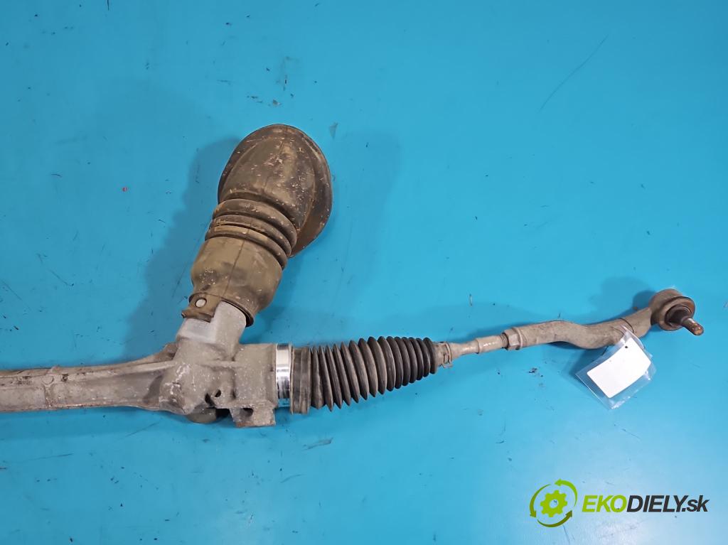 Toyota Corolla E16/E18  2013-2019 1.3 16V 99 HP manual 73 kW 1329 cm3 4- Ozubené kolo: volant