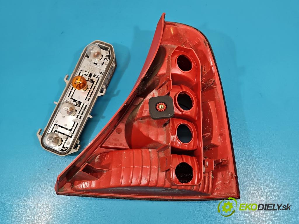 Renault Clio II 1998-2012 1.2 16V 75 HP manual 55 kW 1149 cm3 3- svetlo / reflektor zadné ľavé 8200071413G (Kľučka dverí ostatné)