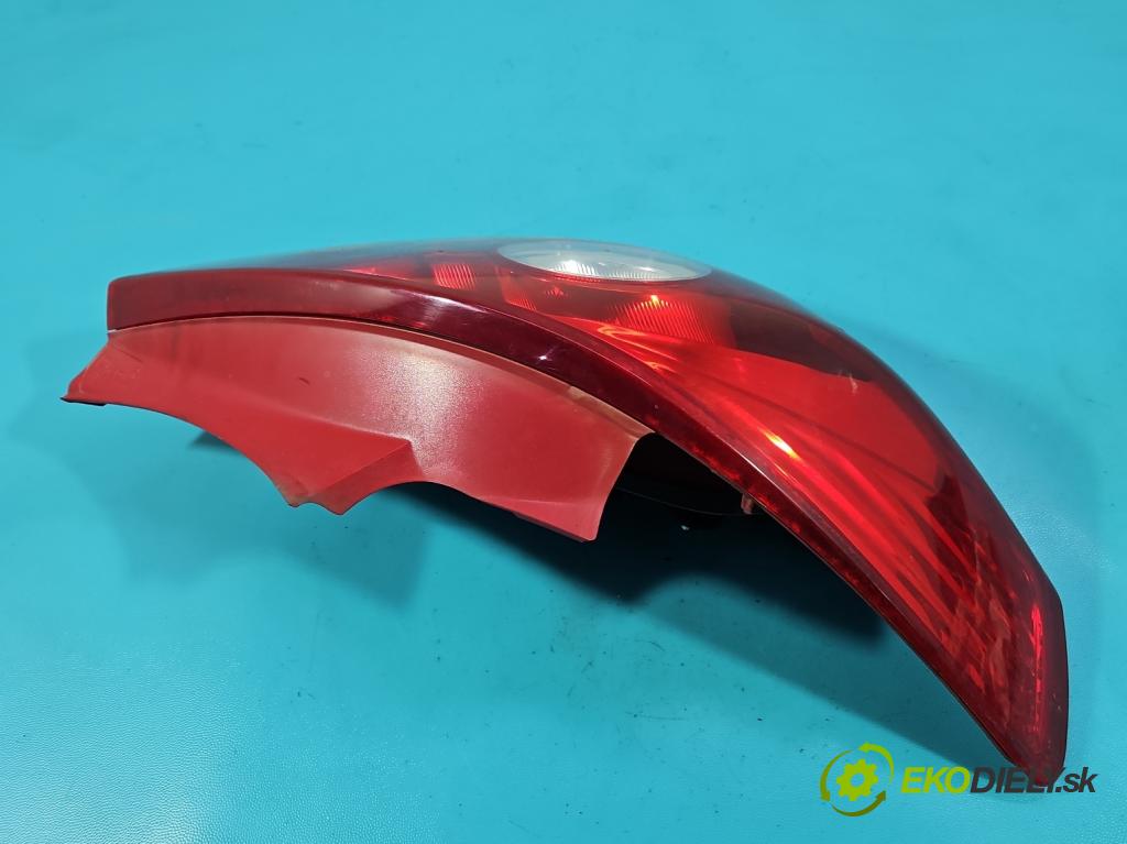 Opel Corsa D 2006-2014 1.4 16V 90 HP manual 66 kW 1364 cm3 3- svetlo / reflektor zadné ľavé 13186350 (Kľučka dverí ostatné)