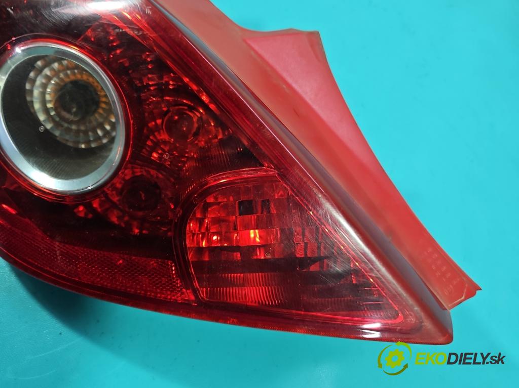 Opel Corsa D 2006-2014 1.4 16V 90 HP manual 66 kW 1364 cm3 3- svetlo / reflektor zadné ľavé 13186350 (Kľučka dverí ostatné)