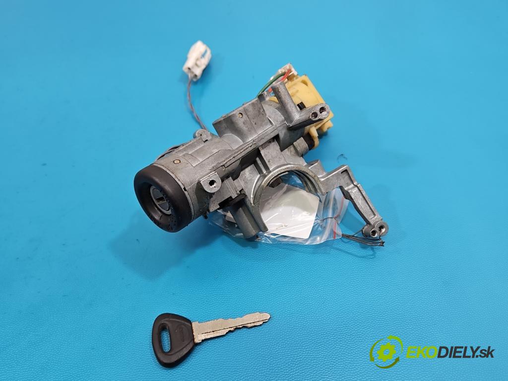 Mazda Demio 1.3 16V 72 hp manual 53 kW 1324 cm3 5- spínací skříňka  (Spínací skříňka)