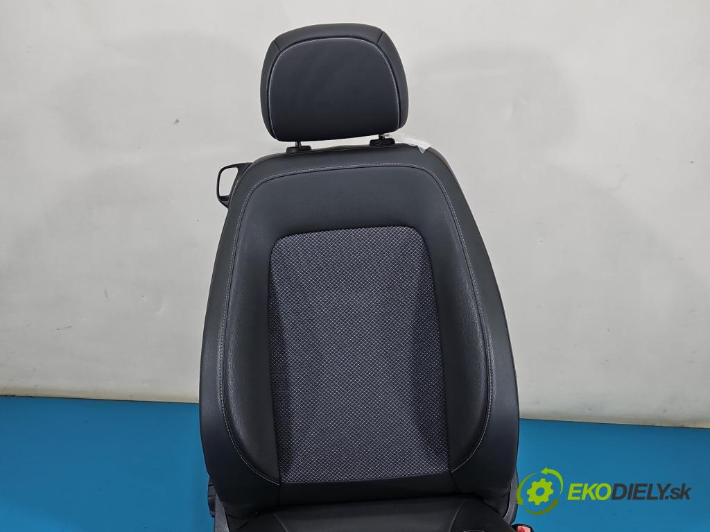 Opel Corsa D 2006-2014 1.4 16V 90 HP manual 66 kW 1364 cm3 3- Sedačka pravý  (Sedadlo)