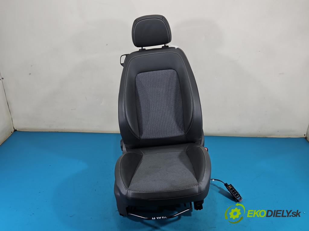 Opel Corsa D 2006-2014 1.4 16V 90 HP manual 66 kW 1364 cm3 3- Sedačka pravý  (Sedadlo)