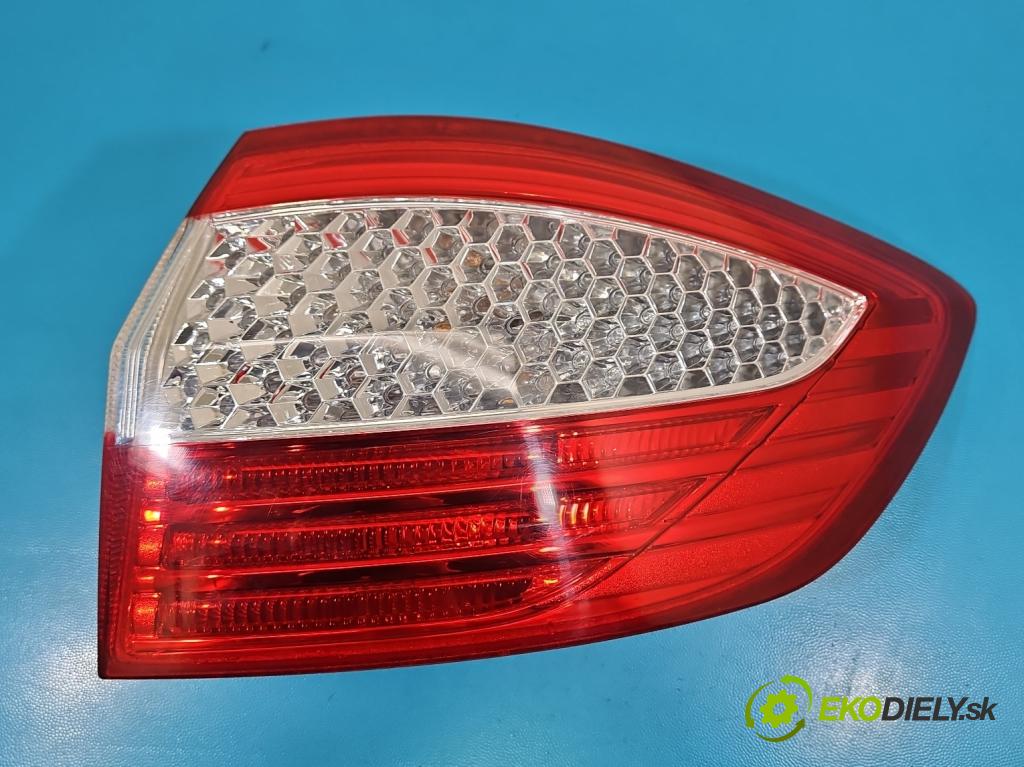 Ford Mondeo Mk4 2007-2014 2.0 EcoBoost: 203KM automatic 149 kW 1999 cm3 5- svetlo / reflektor zadné pravé 7S71-13404-B (Kľučka dverí ostatné)