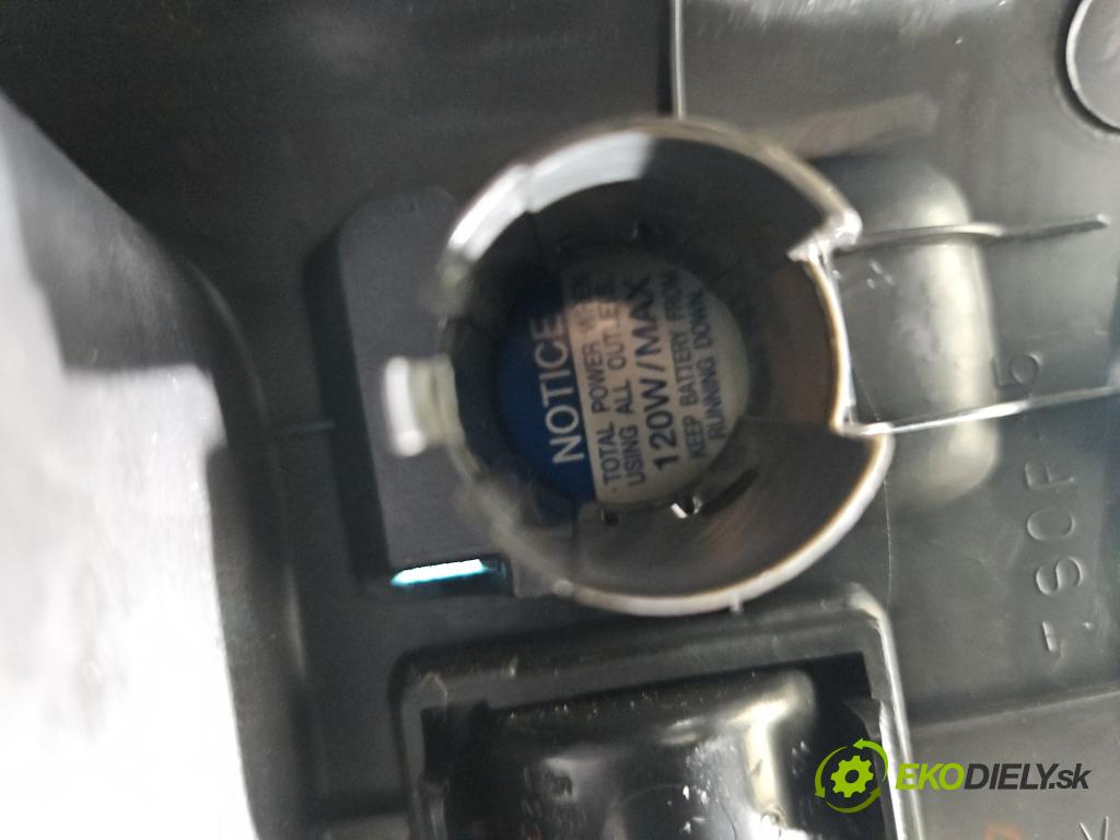 Toyota Rav4 II 2000-2005 2.0 D4D 1CDFTV 116 HP manual 85 kW 1995 cm3 5- operadlo 58912-42010 (Lakťová opierka)
