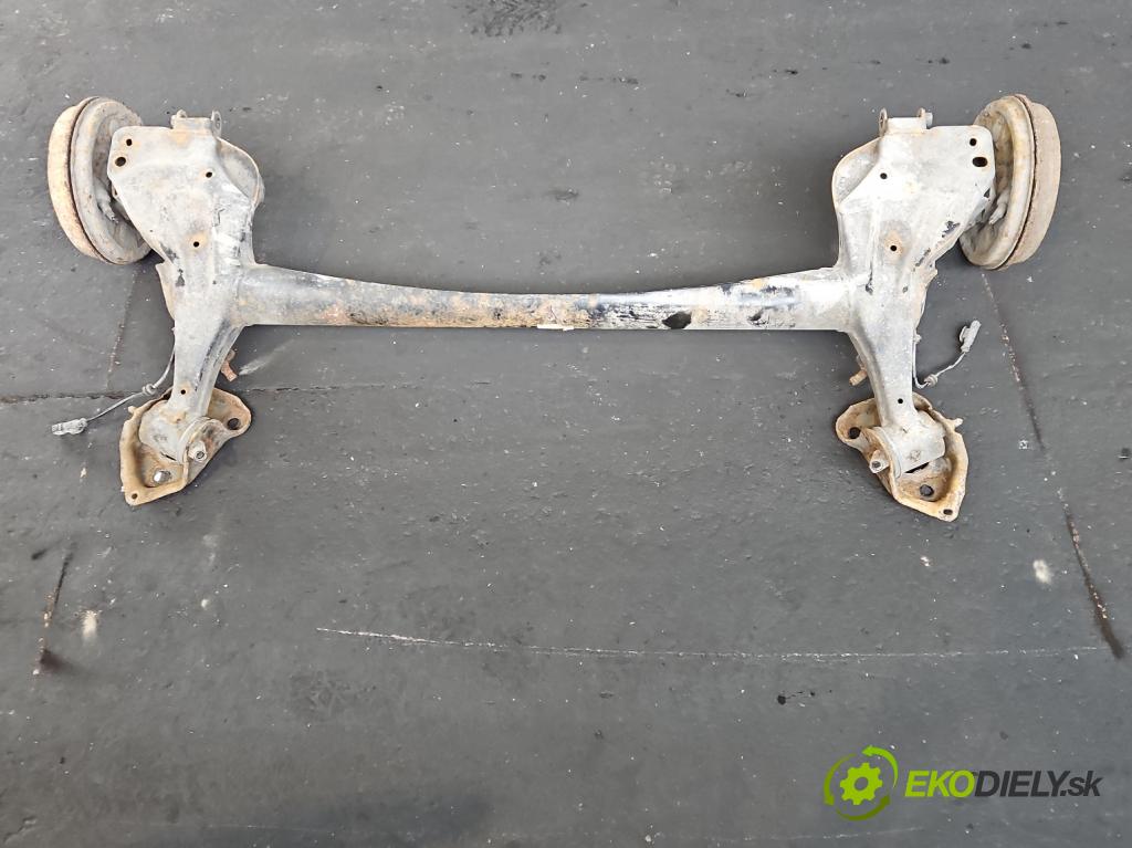 Opel Corsa D 2006-2014 1.4 16V 90 HP manual 66 kW 1364 cm3 3- zadna výstuha  (Výstuha zadná)