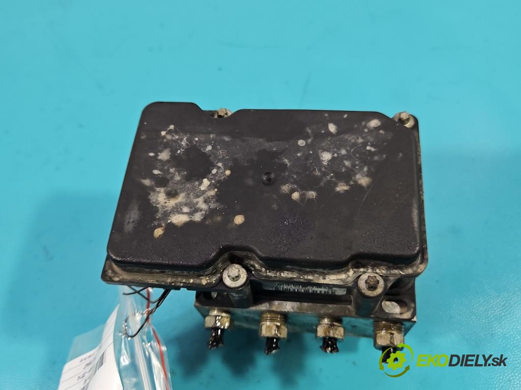 Opel Corsa D 2006-2014 1.4 16V 90 HP manual 66 kW 1364 cm3 3- čerpadlo abs 0265800422 (Pumpa ABS)