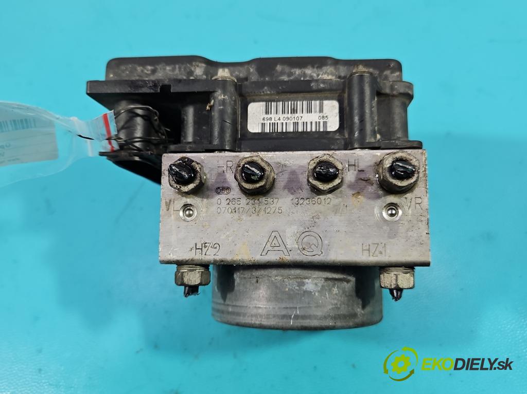 Opel Corsa D 2006-2014 1.4 16V 90 HP manual 66 kW 1364 cm3 3- čerpadlo abs 0265800422 (Pumpa ABS)