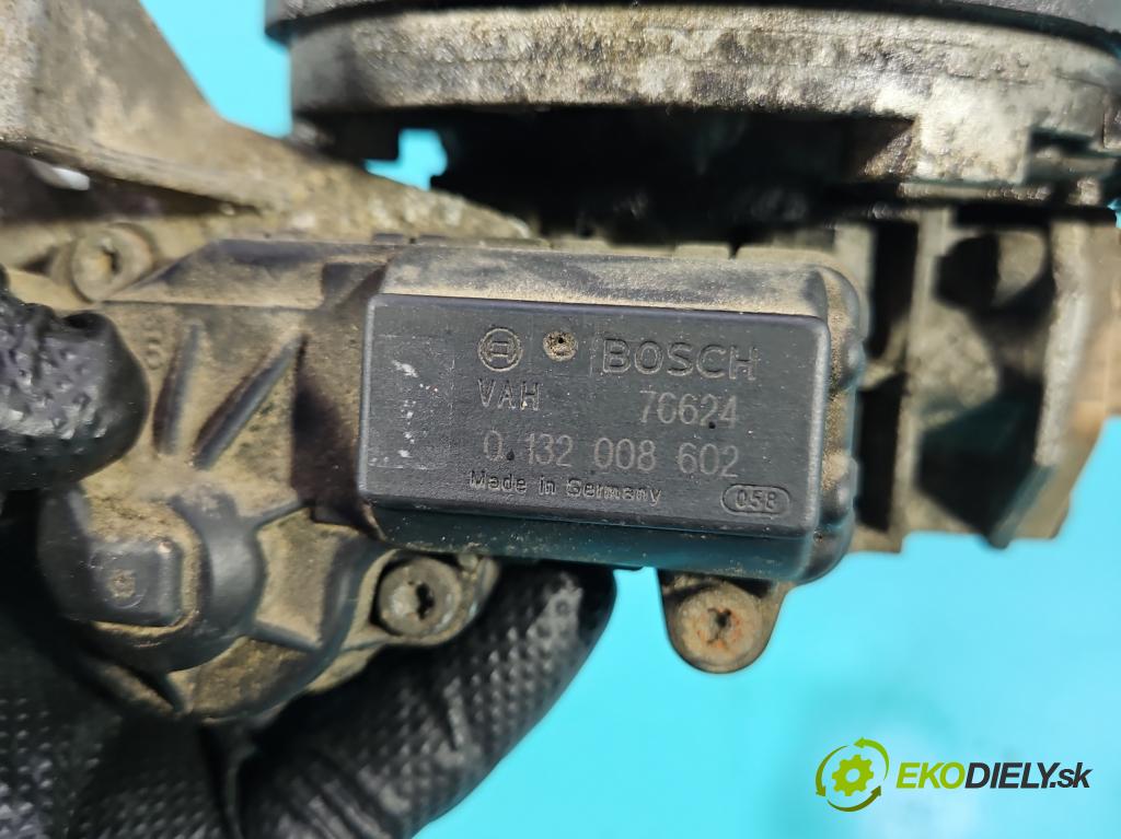 Citroen Saxo 1.0 8v 50KM manual 37 kW 954 cm3 5- vstrekovač 0438201530 (Karburátor)