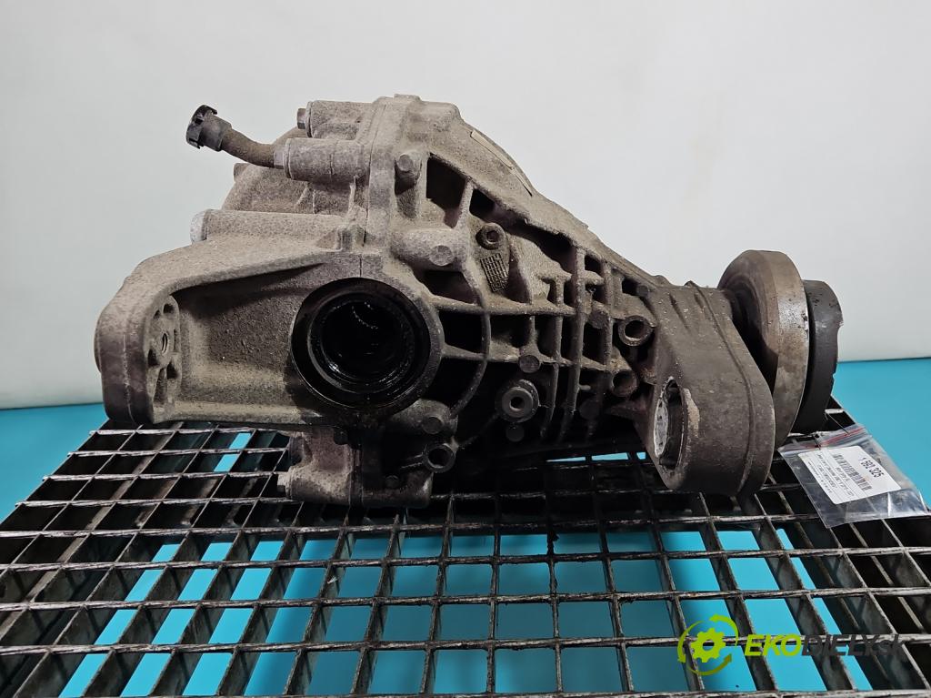Jeep Grand Cherokee WK2 IV 2010-2021 3.0 CRD 250 HP automatic 184 kW 2987 cm3 5- Most: zadní: P68184737AB