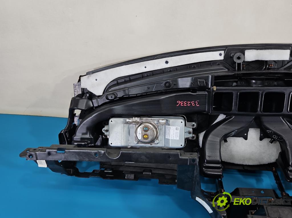 Jeep Grand Cherokee WK2 IV 2010-2021 3.0 CRD 250 HP automatic 184 kW 2987 cm3 5- kokpit,pristrojová doska rozdeľovacia
