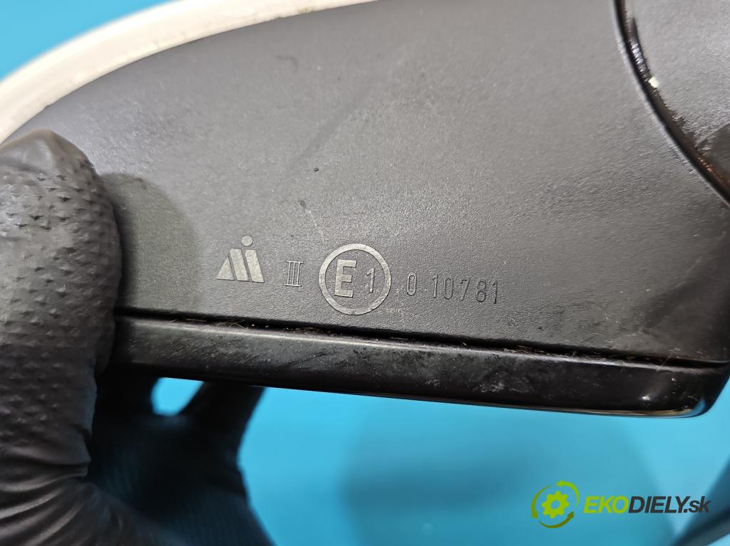 Vw Golf V 2003-2009 1.4 16V 75 hp manual 55 kW 1390 cm3 5- zpětné zrcátko pravé  (Klika dveří ostatní)
