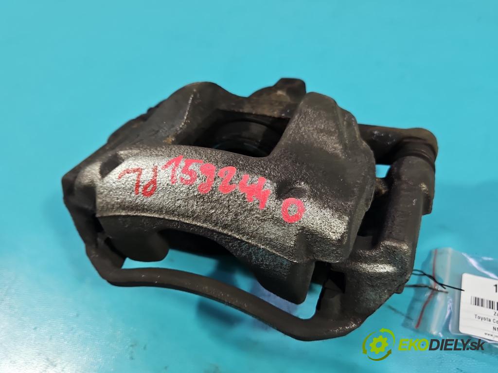 Toyota Corolla E16/E18  2013-2019 1.3 16V 99 HP manual 73 kW 1329 cm3 4- brzdič predné ľavý  (Kľučka dverí ostatné)