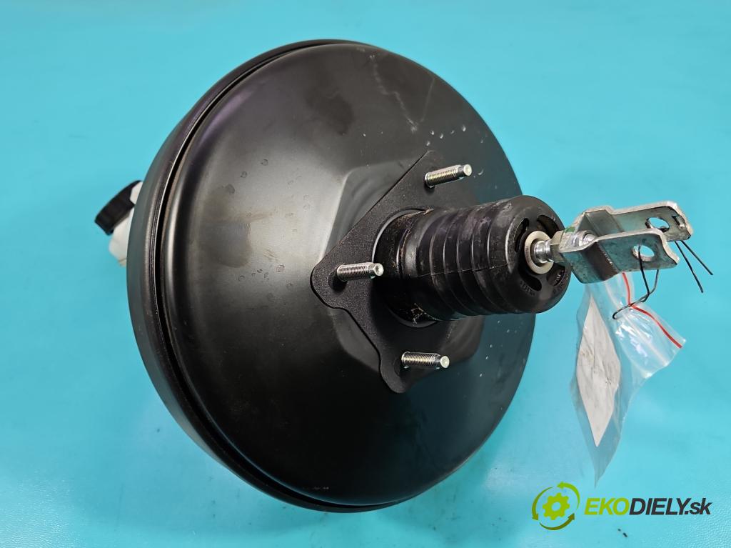 Toyota Corolla E16/E18 2013-2019 1.3 16V 99 HP manual 73 kW 1329 cm3 4- servo brzdové 47200-02F40