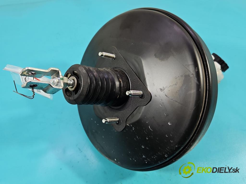 Toyota Corolla E16/E18 2013-2019 1.3 16V 99 HP manual 73 kW 1329 cm3 4- servo brzdové 47200-02F40