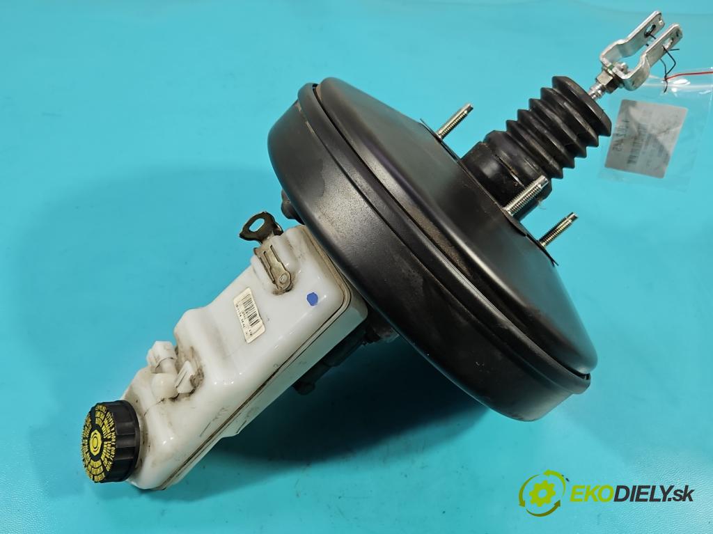 Toyota Corolla E16/E18 2013-2019 1.3 16V 99 HP manual 73 kW 1329 cm3 4- servo brzdové 47200-02F40