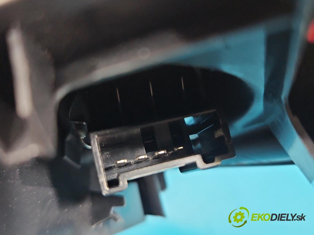 Toyota Corolla E16/E18  2013-2019 1.3 16V 99 HP manual 73 kW 1329 cm3 4- reproduktory komplet 86160-02A60