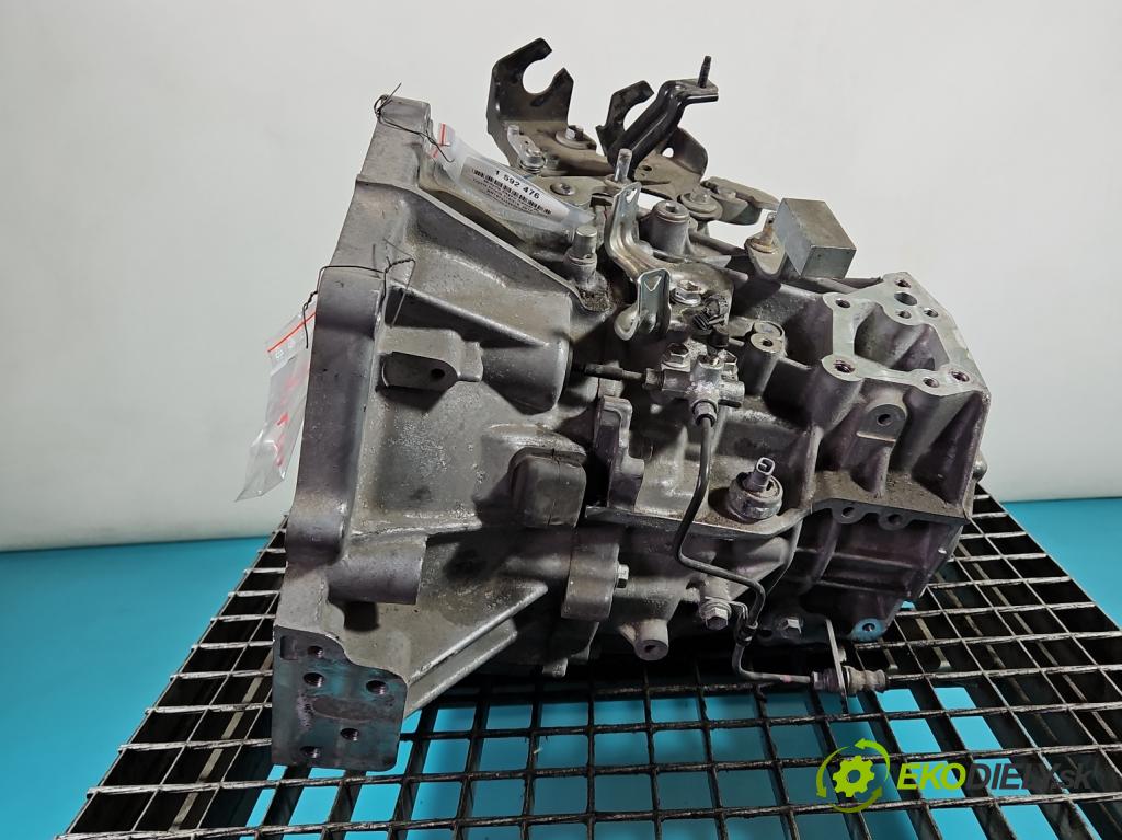 Toyota Corolla E16/E18  2013-2019 1.3 16V 99 HP manual 73 kW 1329 cm3 4- prevodovka stupeň,rýchlosť manual 31115-0D111