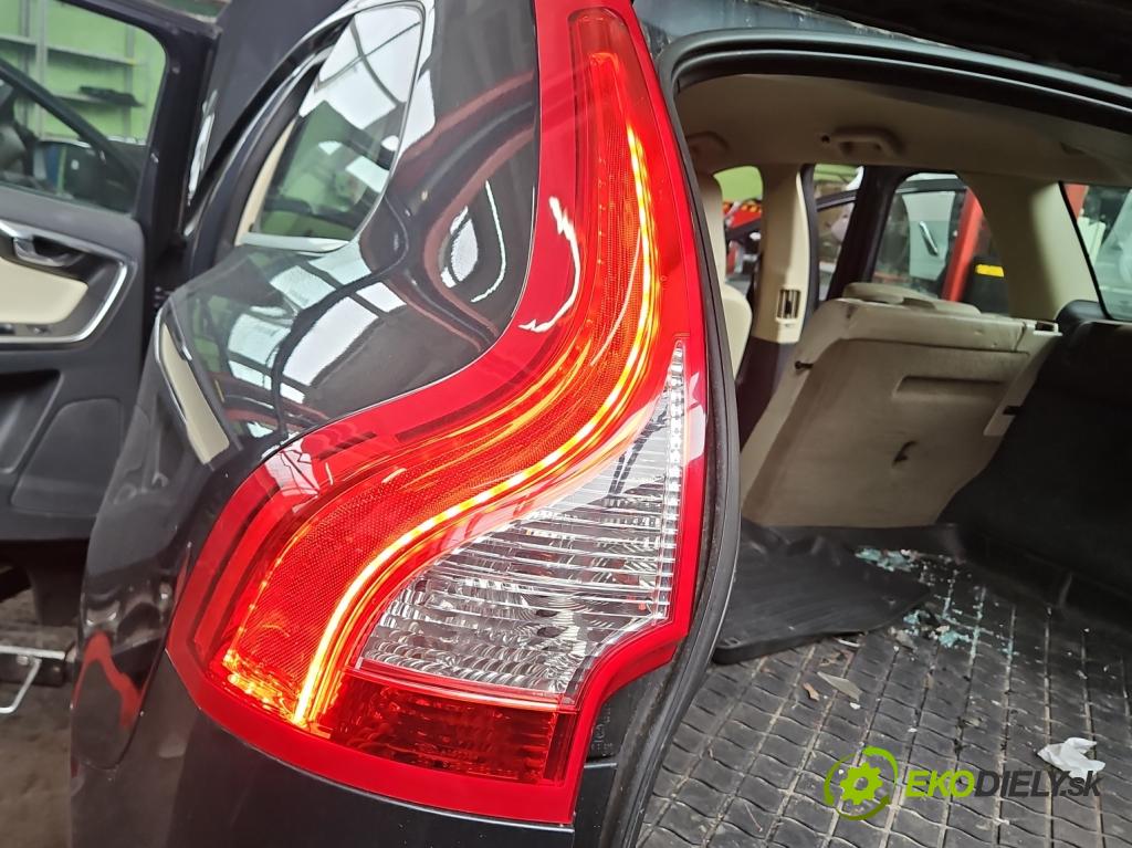 Volvo XC60 I 2008-2017 2.0d 163 HP manual 120 kW 1984 cm3 5- svetlo / reflektor zadné ľavé L90007892 (Kľučka dverí ostatné)