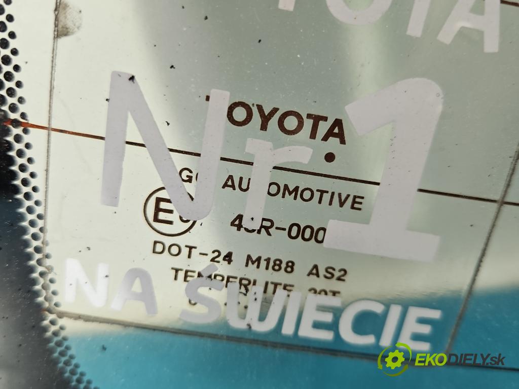 Toyota Corolla E16/E18  2013-2019 1.3 16V 99 hp manual 73 kW 1329 cm3 4- sklo zadní  (Zadní sklo)