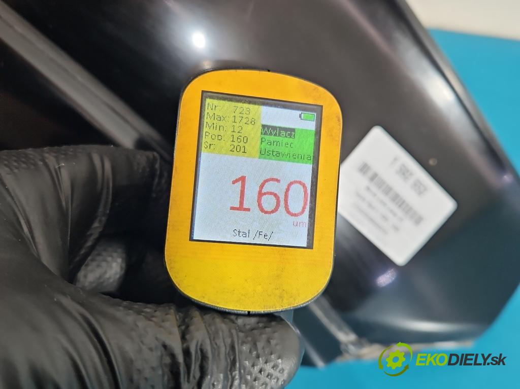 Toyota Rav4 II 2000-2005 2.0 D4D 1CDFTV 116 HP manual 85 kW 1995 cm3 5- blatník predné pravý  (Kľučka dverí ostatné)