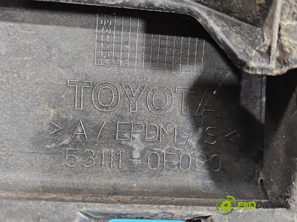 Toyota Corolla Verso II 2004-2009 2.0 D4D 116 hp manual 85 kW 1995 cm3 5- mřížka 53111-0F020