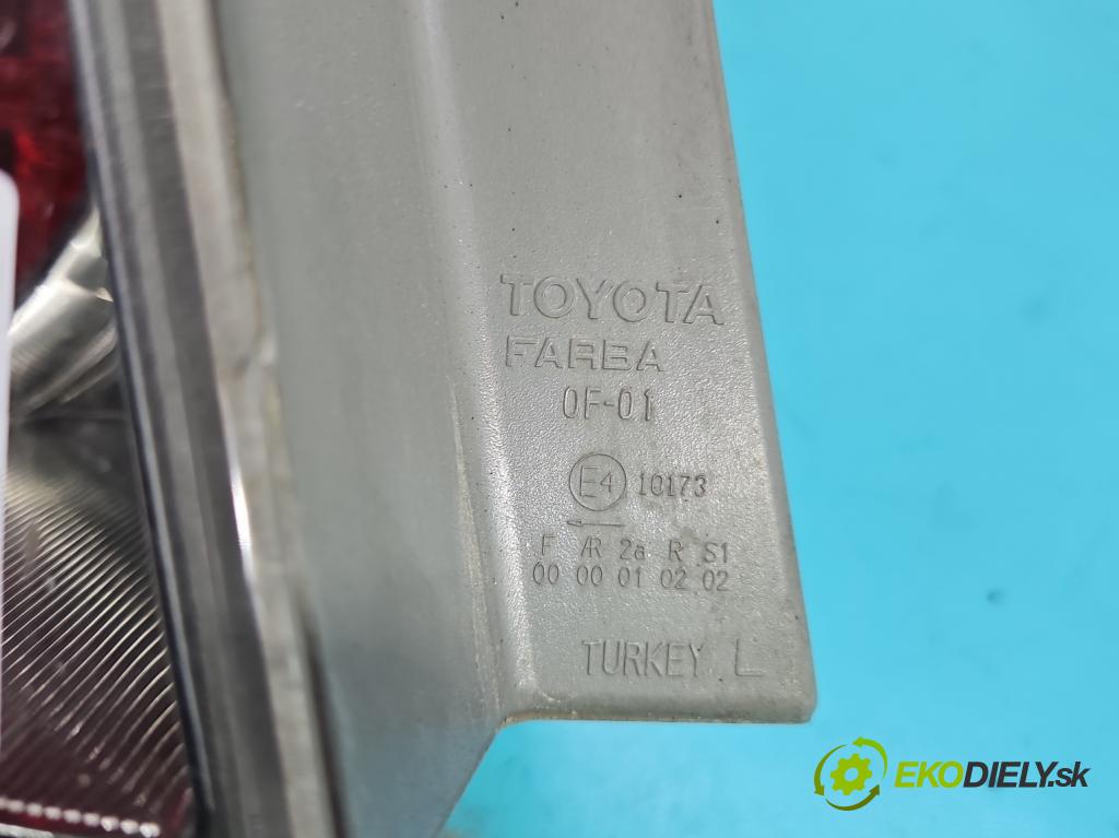 Toyota Corolla Verso II 2004-2009 2.0 D4D 116 HP manual 85 kW 1995 cm3 5- svetlo / reflektor zadné ľavé (Kľučka dverí ostatné)