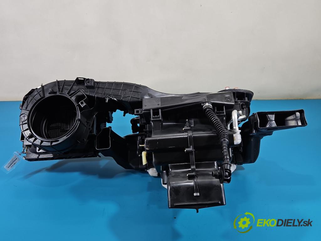 Jeep Grand Cherokee WK2 IV 2010-2021 3.0 CRD 250 HP automatic 184 kW 2987 cm3 5- radiator P68110179AI (Radiátor kúrenia)