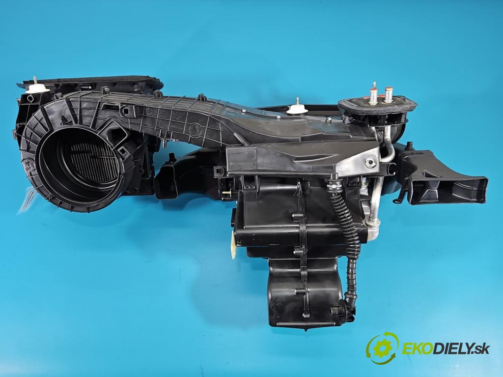 Jeep Grand Cherokee WK2 IV 2010-2021 3.0 CRD 250 HP automatic 184 kW 2987 cm3 5- radiator P68110179AI (Radiátor kúrenia)