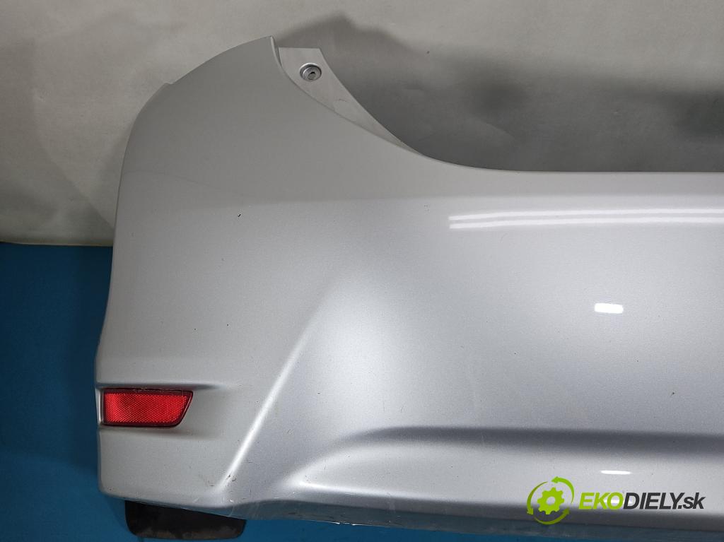 Toyota Corolla E16/E18  2013-2019 1.3 16V 99 HP manual 73 kW 1329 cm3 4- nárazník zadné  (Kľučka dverí ostatné)