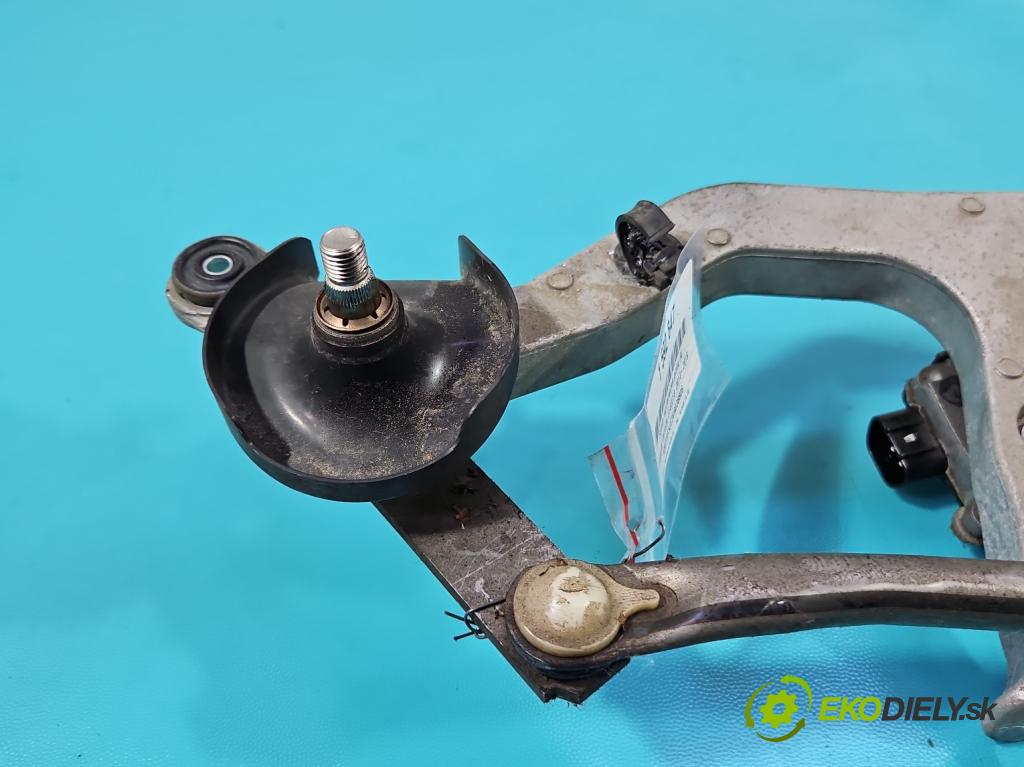 Toyota Corolla E16/E18  2013-2019 1.3 16V 99 HP manual 73 kW 1329 cm3 4- motor stieračov predné 85110-02340