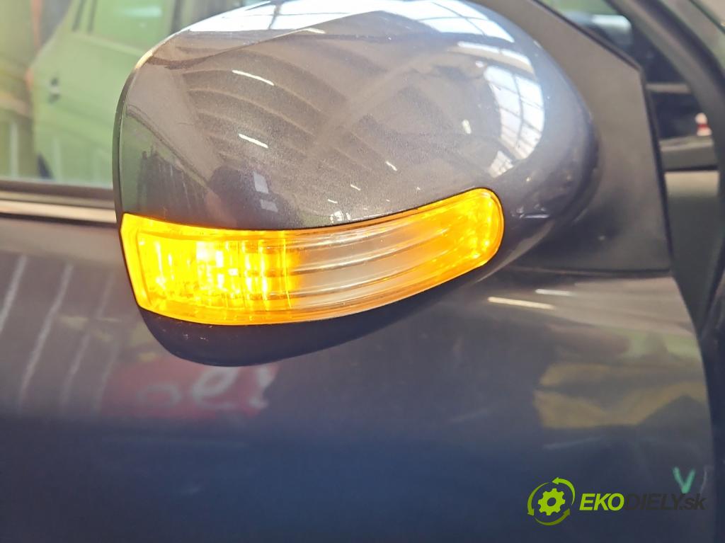 Toyota Corolla E15 2007-2014 1.6 vvti 132  HP manual 97 kW 1598 cm3 4- zrkadlo pravé  (Kľučka dverí ostatné)