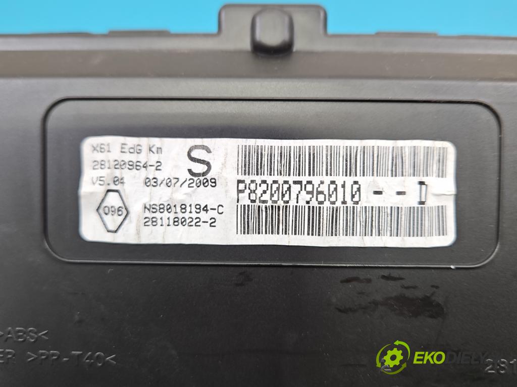 Renault Kangoo II 2008- 1.5 dci 90 HP manual 66 kW 1461 cm3 5- prístrojovka/ budíky P8200796010-D (Prístrojová doska)