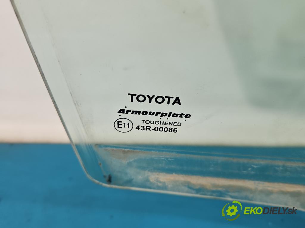Toyota Corolla E15 2007-2014 1.6 vvti 132  HP manual 97 kW 1598 cm3 4- sklo dvere predné pravé