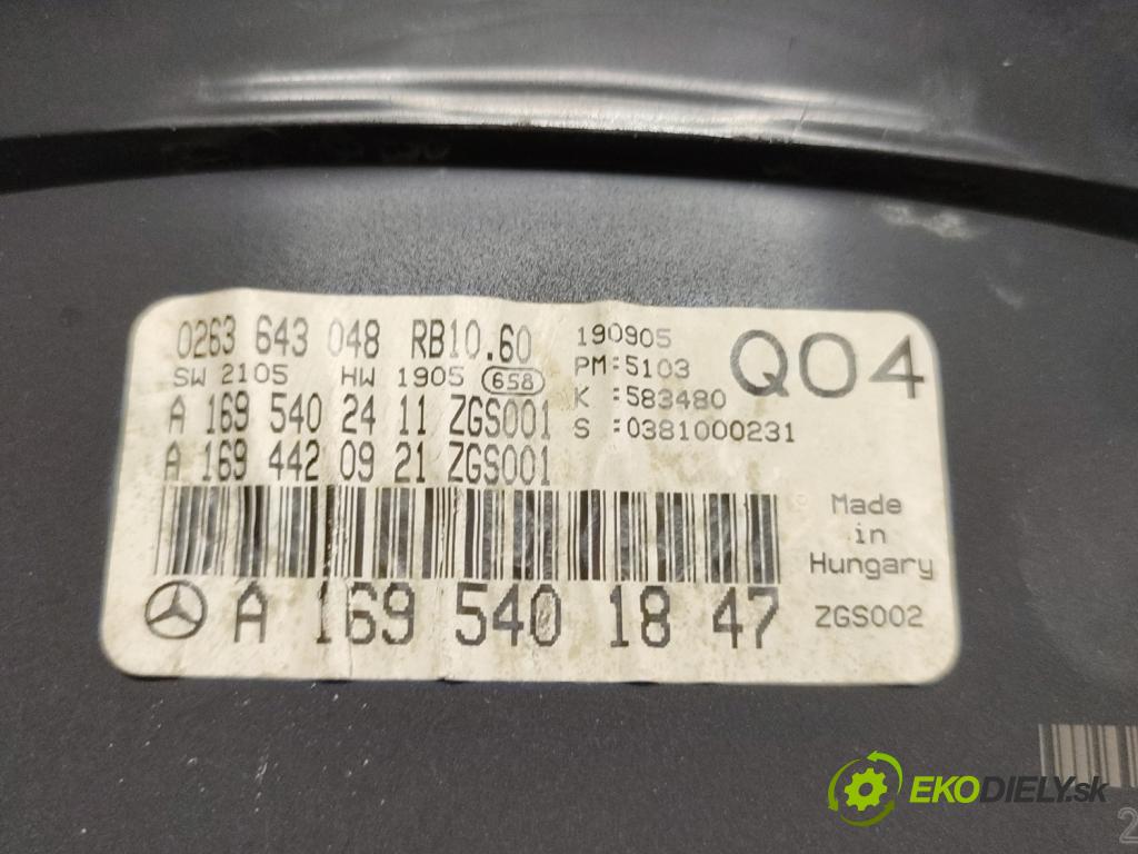 Mercedes A W169 2004-2012 2.0 cdi 82 HP manual 60 kW 1992 cm3 5- prístrojovka/ budíky A1695401847 (Prístrojová doska)