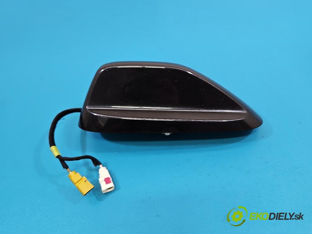 Jeep Grand Cherokee WK2 IV 2010-2021 3.0 CRD 250 hp automatic 184 kW 2987 cm3 5- Antena