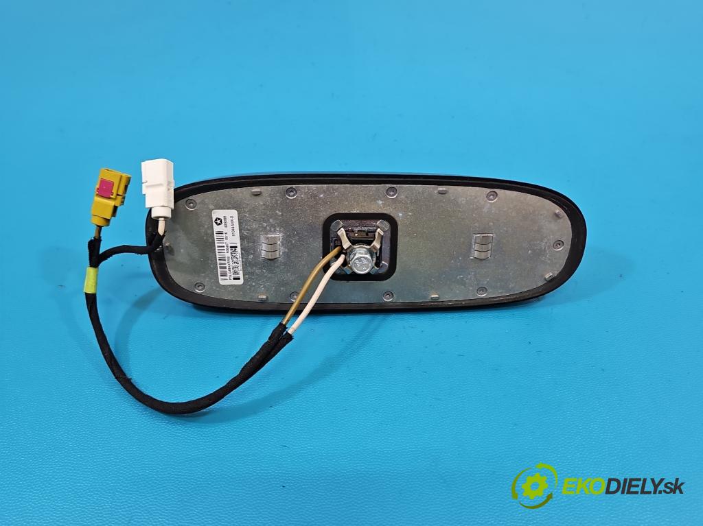 Jeep Grand Cherokee WK2 IV 2010-2021 3.0 CRD 250 hp automatic 184 kW 2987 cm3 5- Antena