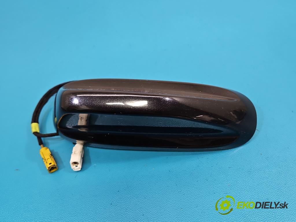 Jeep Grand Cherokee WK2 IV 2010-2021 3.0 CRD 250 hp automatic 184 kW 2987 cm3 5- Antena