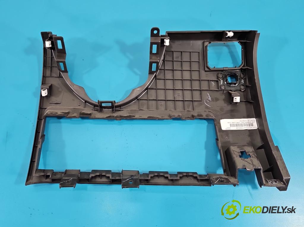 Jeep Grand Cherokee WK2 IV 2010-2021 3.0 CRD 250 HP automatic 184 kW 2987 cm3 5- kryt plast P01679003JB