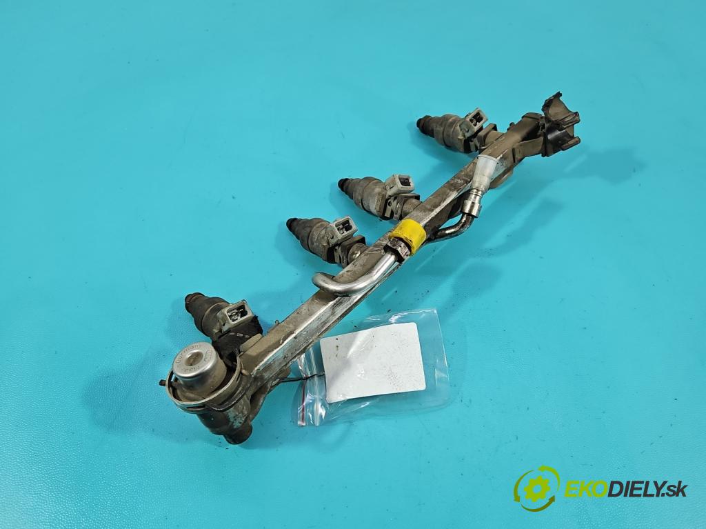 Audi A4 B5 1994-2001 1.6 8V 101 HP manual 74 kW 1595 cm3 4- vstrek benzín 078133551D