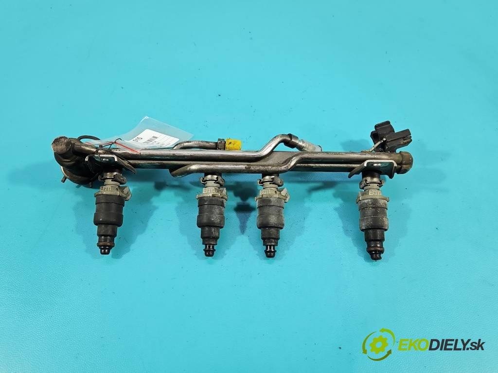 Audi A4 B5 1994-2001 1.6 8V 101 hp manual 74 kW 1595 cm3 4- vstřikovač benzín: 078133551D