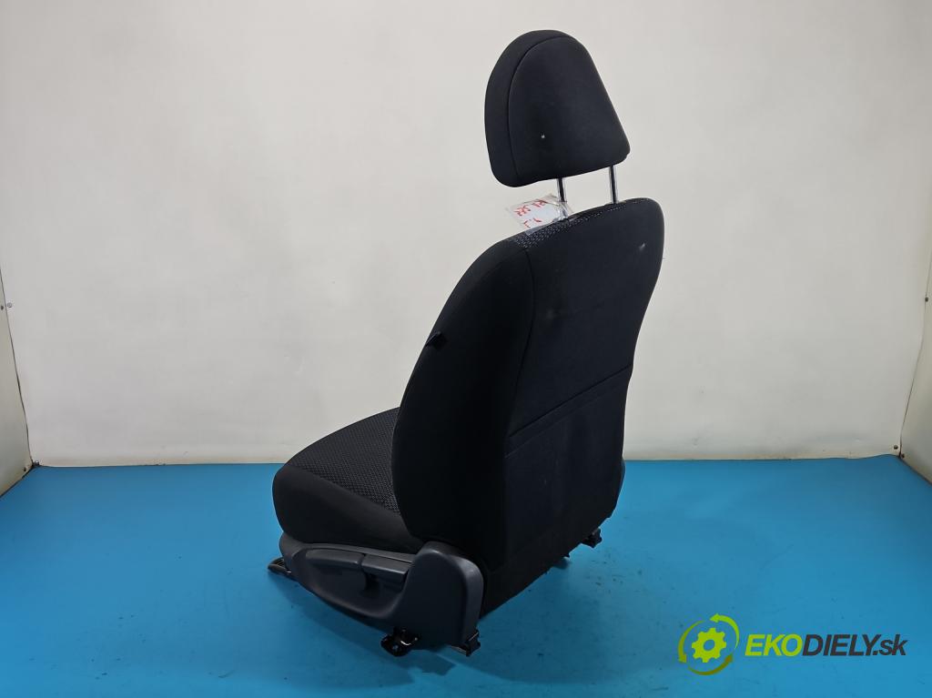 Toyota Corolla E15 2007-2014 1.6 vvti 132  HP manual 97 kW 1598 cm3 4- Sedačka ľavý  (Sedadlo)