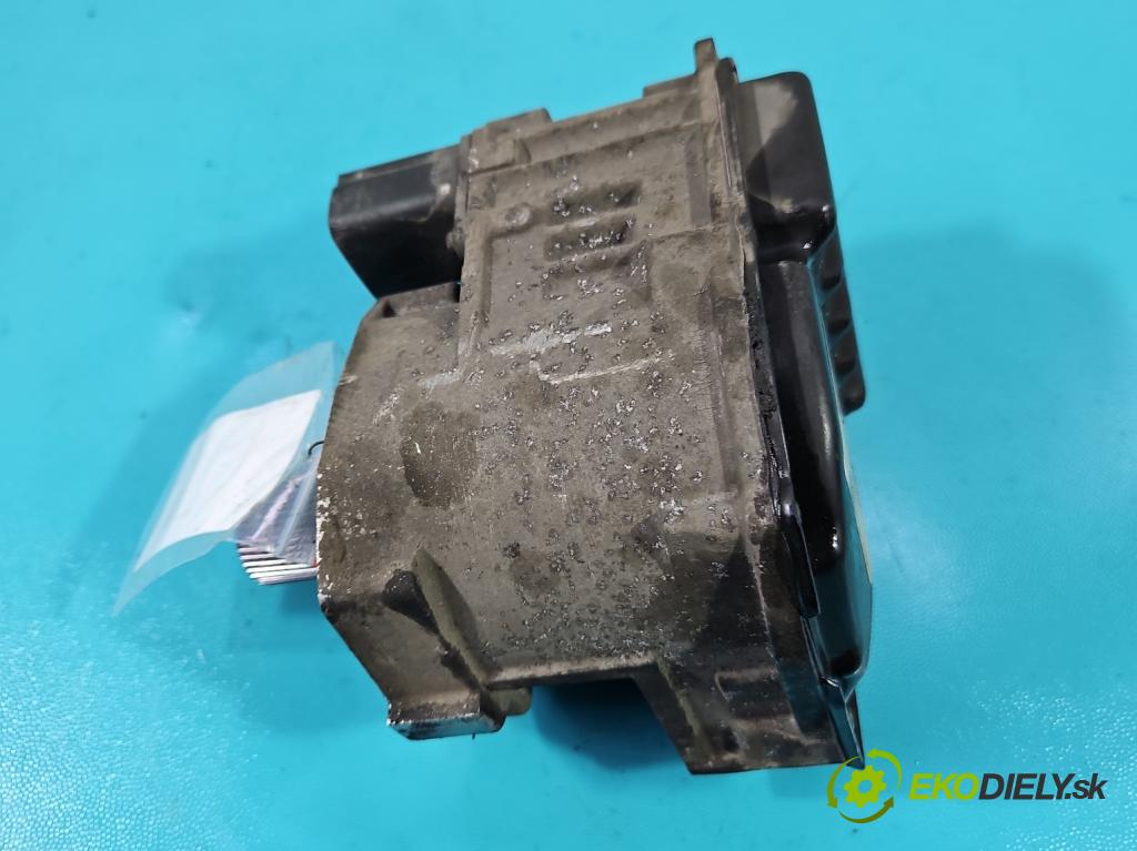 Ford Focus Mk3 2010-2018 1.6 tdci 95 HP manual 70 kW 1560 cm3 5- Ozubené kolo: volant A0040345