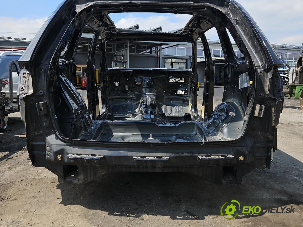 Jeep Grand Cherokee WK2 IV 2010-2021 3.0 CRD 250 hp automatic 184 kW 2987 cm3 5- stěna zadní 
