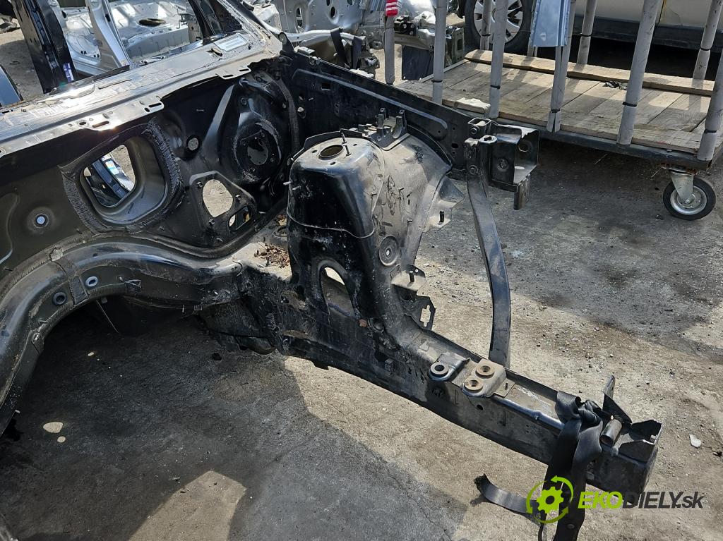Jeep Grand Cherokee WK2 IV 2010-2021 3.0 CRD 250 HP automatic 184 kW 2987 cm3 5- štvrťka ľavé