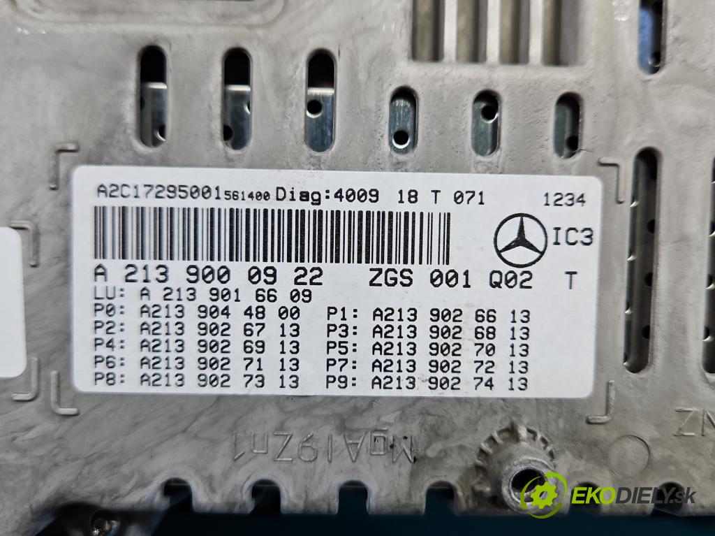 Mercedes E W213 2016-2023 2.0 cdi 654920 194KM: automatic 143 kW 1950 cm3 5- prístrojovka/ budíky A2139000922 (Prístrojová doska)