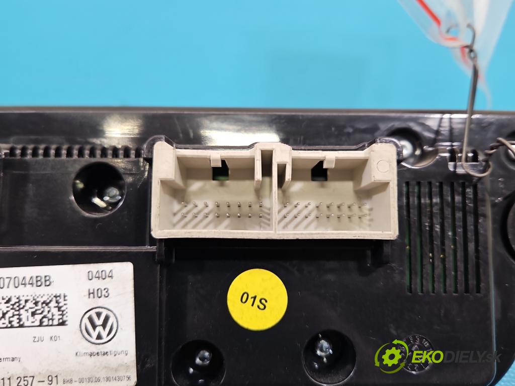 Vw Passat B7 2010-2014 1.6 tdi 105 HP manual 77 kW 1598 cm3 5- panel kúrenia 3AA907044BB