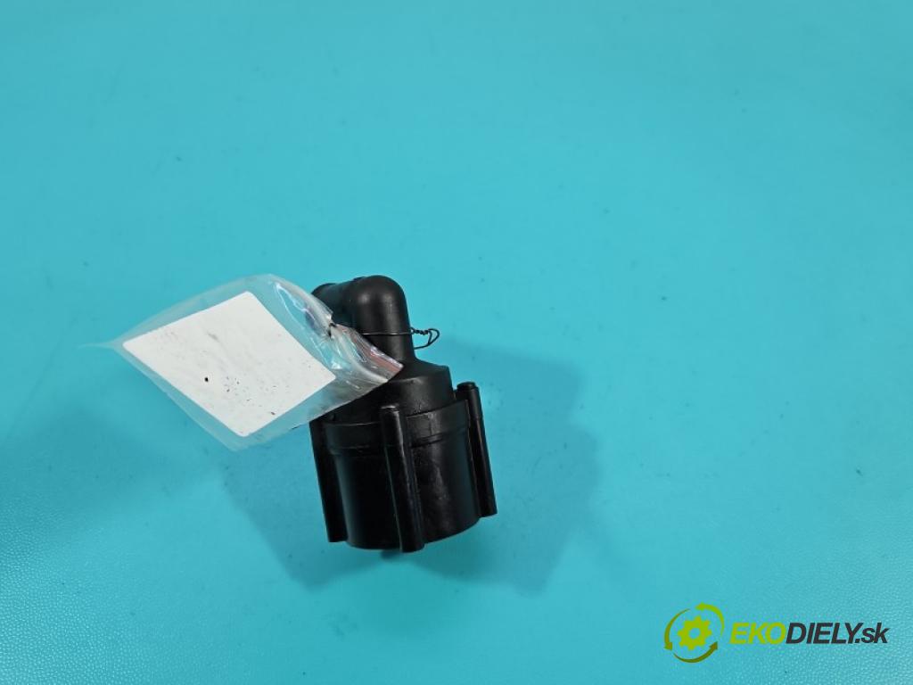 Vw Touran I 2003-2015 1.6 tdi 105 hp manual 77 kW 1599 cm3 5- čerpadlo oběh: vody 5N0965561