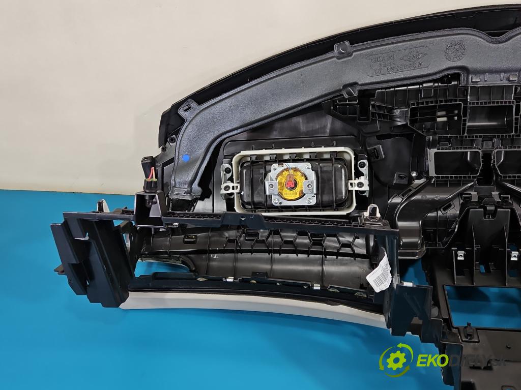 Renault Talisman 2015-2022 1.6 dci 160 HP automatic 118 kW 1598 cm3 4- kokpit,pristrojová doska rozdeľovacia